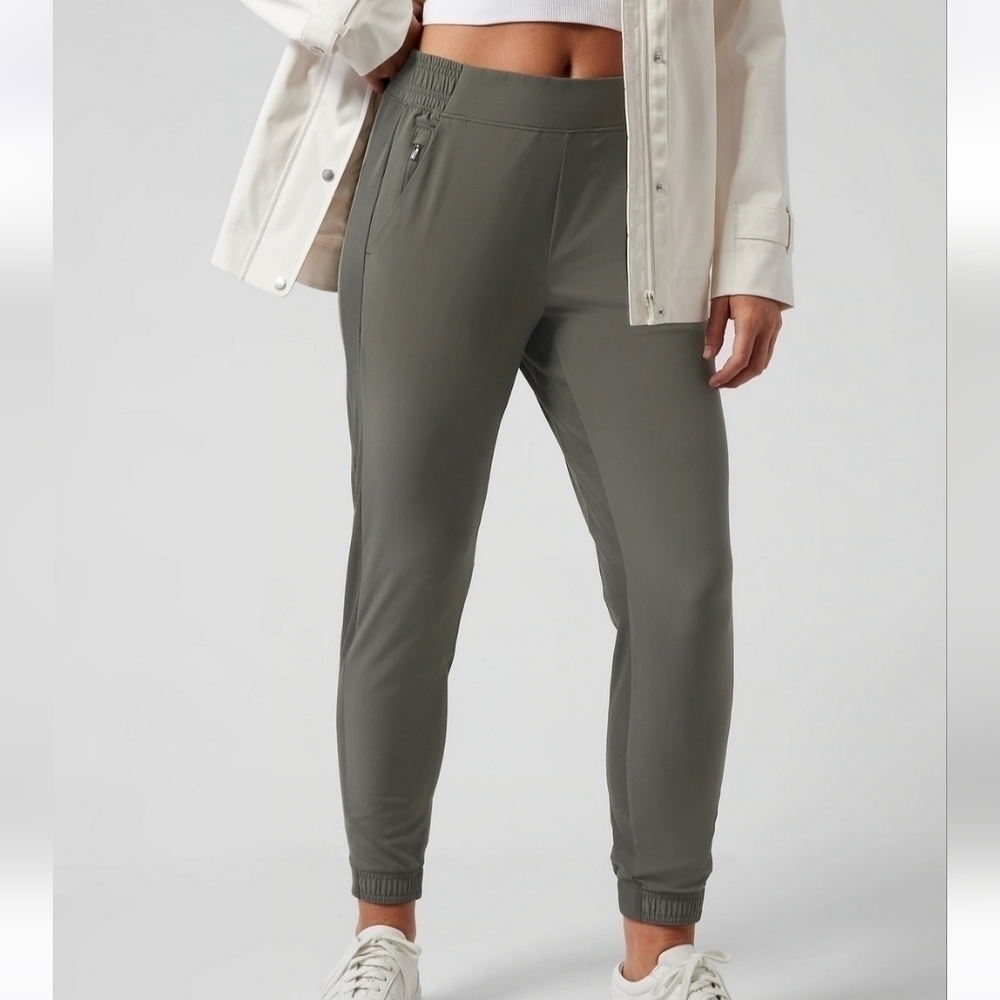 Athleta Textured Brooklyn Jogger 6 Mountain Olive Green Gray